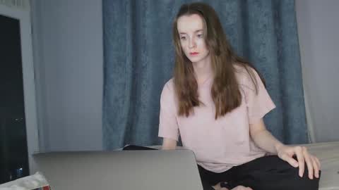 Snapshot of anny_meow chatting on February 4, 2025, 9:10 pm Ann  My current schedule is below  online show from February 4, 2025, 9:10 pm