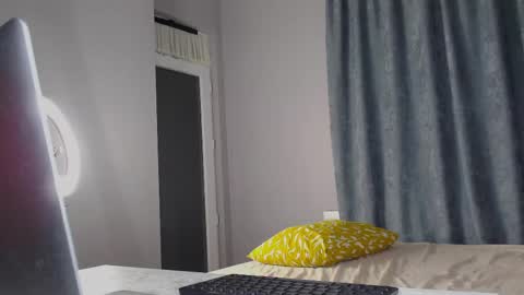 Snapshot of anny_meow chatting on February 6, 2025, 9:06 pm Ann  My current schedule is below  online show from February 6, 2025, 9:06 pm