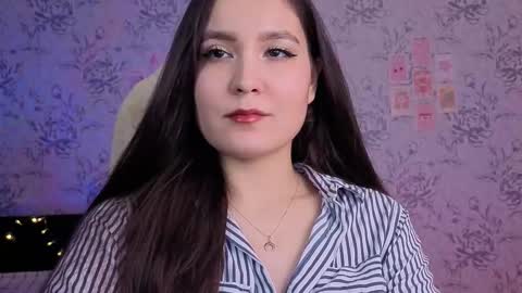 Annie online show from November 4, 2025, 6:40 pm