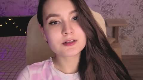 Annie online show from June 9, 2026, 10:21 pm