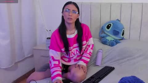 Anny online show from December 21, 2025, 9:11 pm