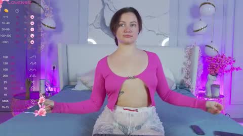 AnnySue online show from October 16, 2025, 5:19 am