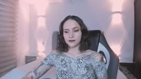 AnnyT online show from January 8, 2026, 9:50 pm