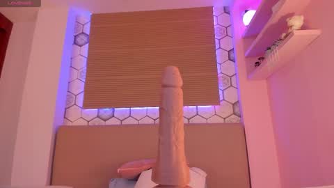 Gaby online show from February 18, 2026, 12:23 pm