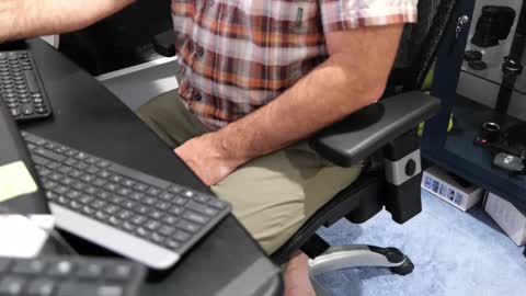 D online show from September 22, 2025, 12:29 pm