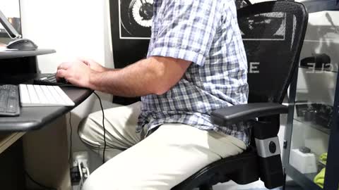 D online show from October 27, 2025, 2:32 pm