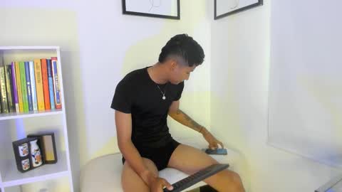 Snapshot of anozly chatting on March 10, 2026, 2:55 pm anozly online show from March 10, 2026, 2:55 pm