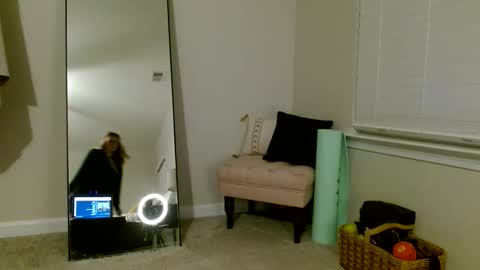 Snapshot of ansleypage chatting on February 22, 2026, 2:02 am heyitsansley online show from February 22, 2026, 2:02 am