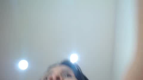 Anthonelaa   online show from January 24, 2025, 11:45 pm