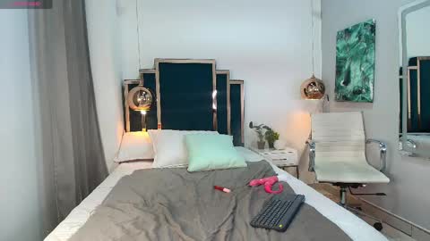 Snapshot of anthonelaa__ chatting on June 3, 2026, 8:25 pm Anthonelaa online show from June 3, 2026, 8:25 pm