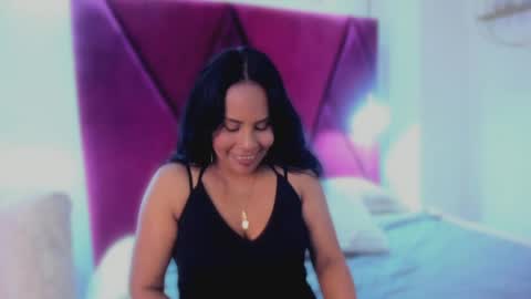 Snapshot of anthonelaa__ chatting on June 5, 2026, 8:47 pm Anthonelaa online show from June 5, 2026, 8:47 pm