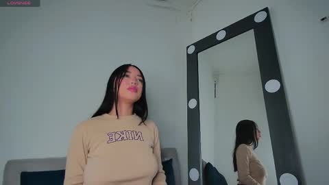 Anthonella online show from March 31, 2026, 3:08 am