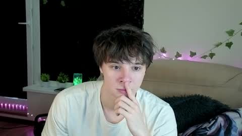 Anthony online show from April 22, 2026, 7:22 am