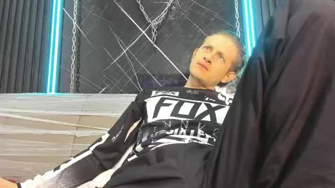 Anthonny online show from June 8, 2026, 1:28 am