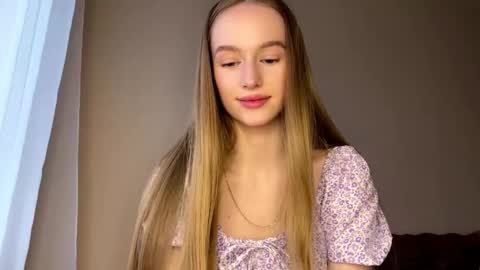 Snapshot of antionettepulgarin chatting on February 23, 2026, 2:58 pm Viktoria online show from February 23, 2026, 2:58 pm