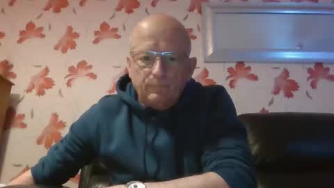 antmatt2025 online show from November 21, 2025, 2:16 pm