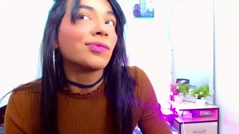 antonela_xx3 online show from January 24, 2025, 8:22 pm