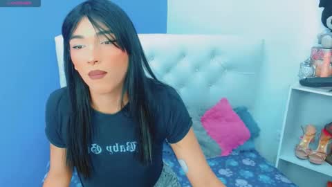 antonela_xx3 online show from February 16, 2026, 6:59 pm