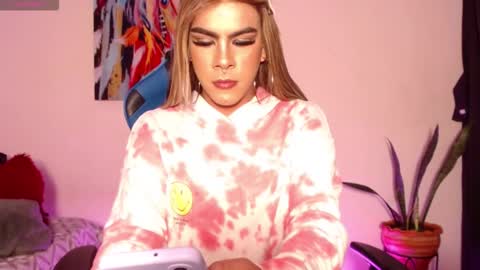 Antonella online show from January 13, 2026, 5:46 am