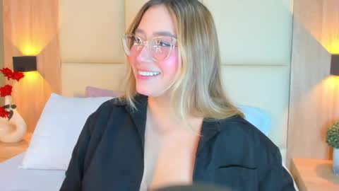 Snapshot of antonella_cutie_ chatting on April 29, 2026, 12:42 pm A N T O N E L L A online show from April 29, 2026, 12:42 pm
