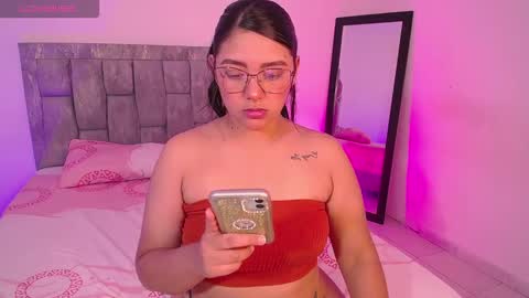 Antonella online show from November 9, 2025, 9:46 pm