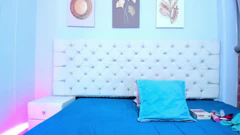 Antonella online show from February 1, 2025, 4:14 am