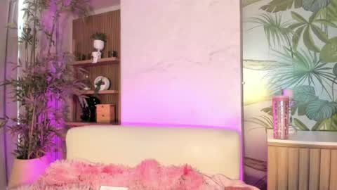 Snapshot of antonella_rossi24 chatting on April 23, 2026, 8:22 pm Antonella Rossi online show from April 23, 2026, 8:22 pm