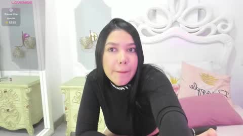 Snapshot of antonella_rouse1 chatting on March 3, 2026, 11:27 am Antonella online show from March 3, 2026, 11:27 am