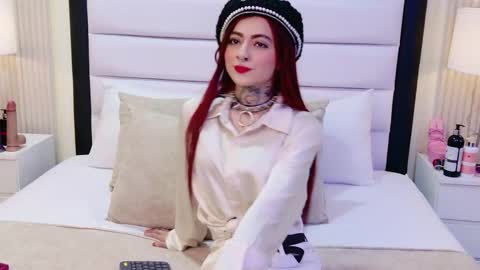 AntonellaEscudero online show from April 15, 2026, 8:31 pm
