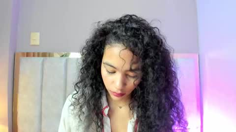 AntonellaHall  online show from November 25, 2025, 12:27 pm