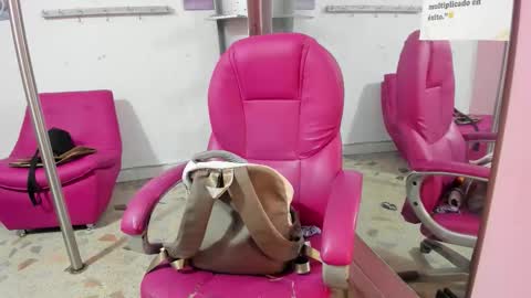 ANTONELLA online show from November 30, 2025, 11:47 am