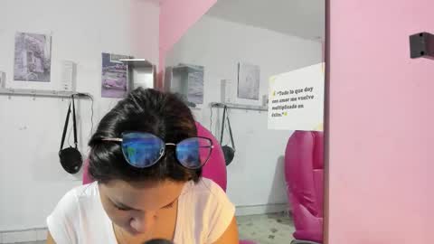 Snapshot of antonellakling_ chatting on January 17, 2026, 11:59 am ANTONELLA online show from January 17, 2026, 11:59 am