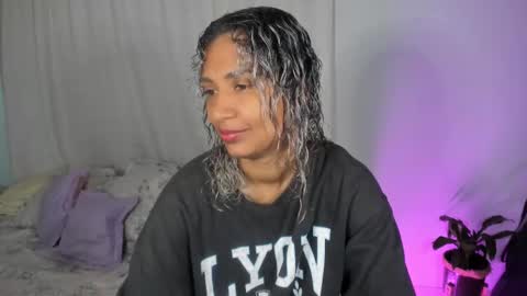 Sarah online show from October 27, 2025, 12:09 pm