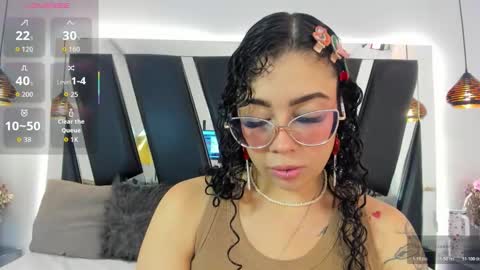 A N T O N E L L E  online show from November 5, 2025, 11:32 am