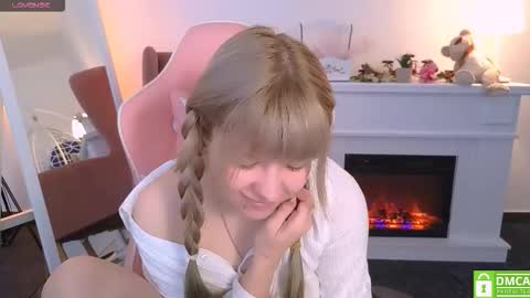 antonia_ferrero online show from October 9, 2025, 8:12 am