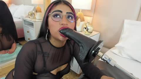 Antonia online show from February 21, 2025, 9:00 pm