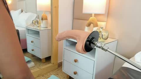 Antonia online show from March 5, 2025, 12:05 am