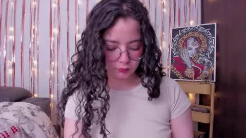 Antonia online show from December 23, 2024, 4:22 am