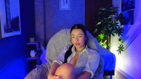 Antonella online show from April 18, 2026, 6:06 am