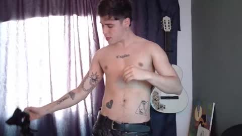 antonnello_ online show from March 26, 2026, 4:12 pm