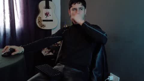 antonnello_ online show from March 29, 2026, 7:14 pm