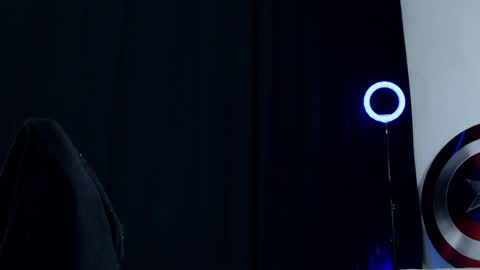 Instagram miguelangel1802  online show from February 13, 2025, 6:09 am