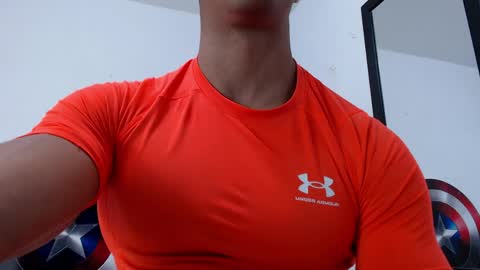 Instagram miguelangel1802  online show from April 2, 2026, 8:28 pm