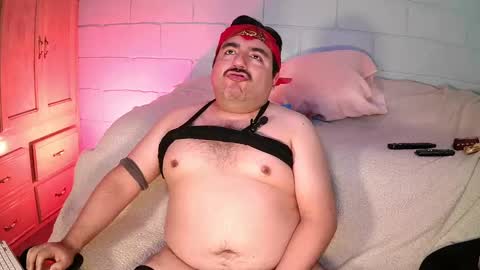 Snapshot of anuarfox chatting on October 8, 2025, 9:29 am AnuarFox online show from October 8, 2025, 9:29 am