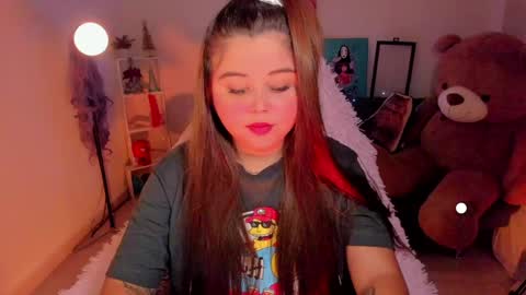   Independent model  online show from December 21, 2024, 11:13 pm