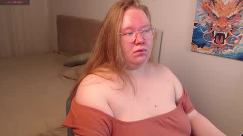 Anya Muna online show from December 8, 2024, 10:47 pm