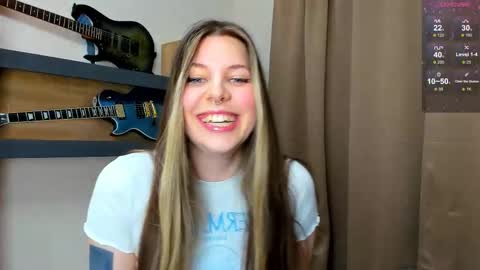 Snapshot of anya_seven chatting on September 27, 2025, 6:35 pm Anya online show from September 27, 2025, 6:35 pm