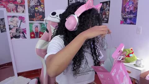 Any online show from January 19, 2025, 2:06 pm