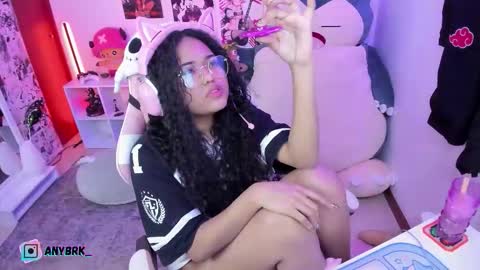 Any online show from September 24, 2025, 4:16 am