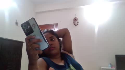 anydanyg online show from October 7, 2025, 8:44 am